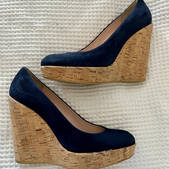 Stuart Weitzman Corkswoon Wedges Navy Suede Like New 9.5 - Picture 3 of 16